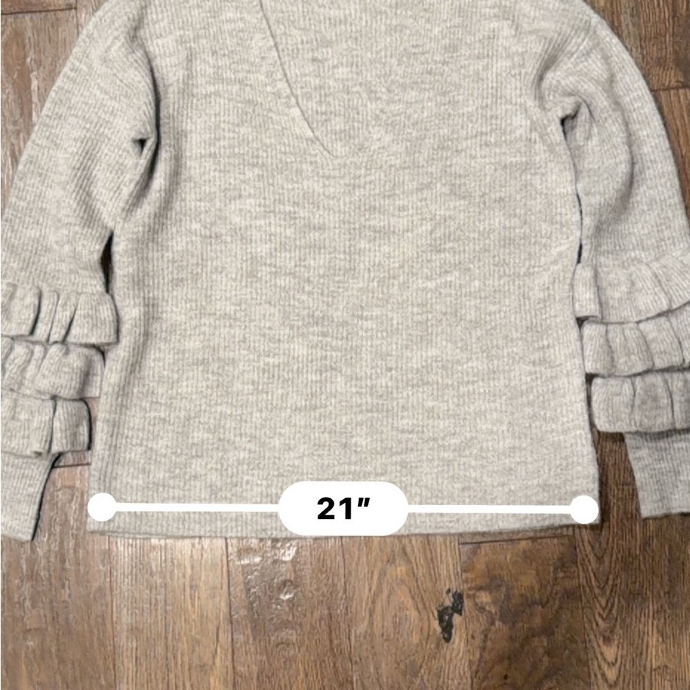 Mystree Gray Ruffle Sleeve Sweater NWOT - Picture 6 of 14